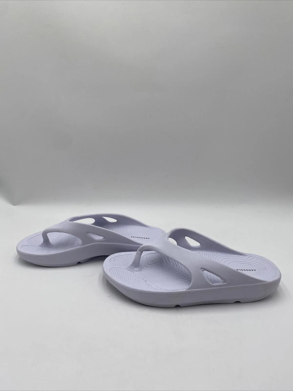 Aerosole Women's Marie Thong Sandals White Size 10W