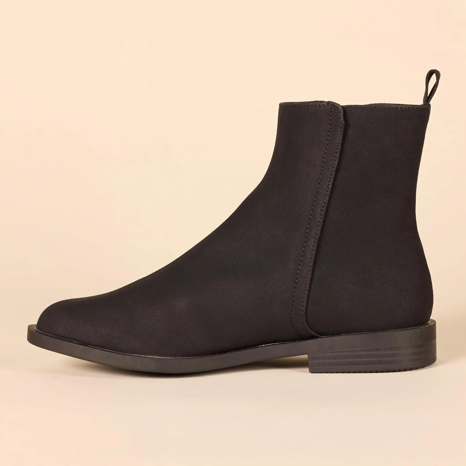 Amazon Essentials Women's Exterior Zip Flat Ankle Boot