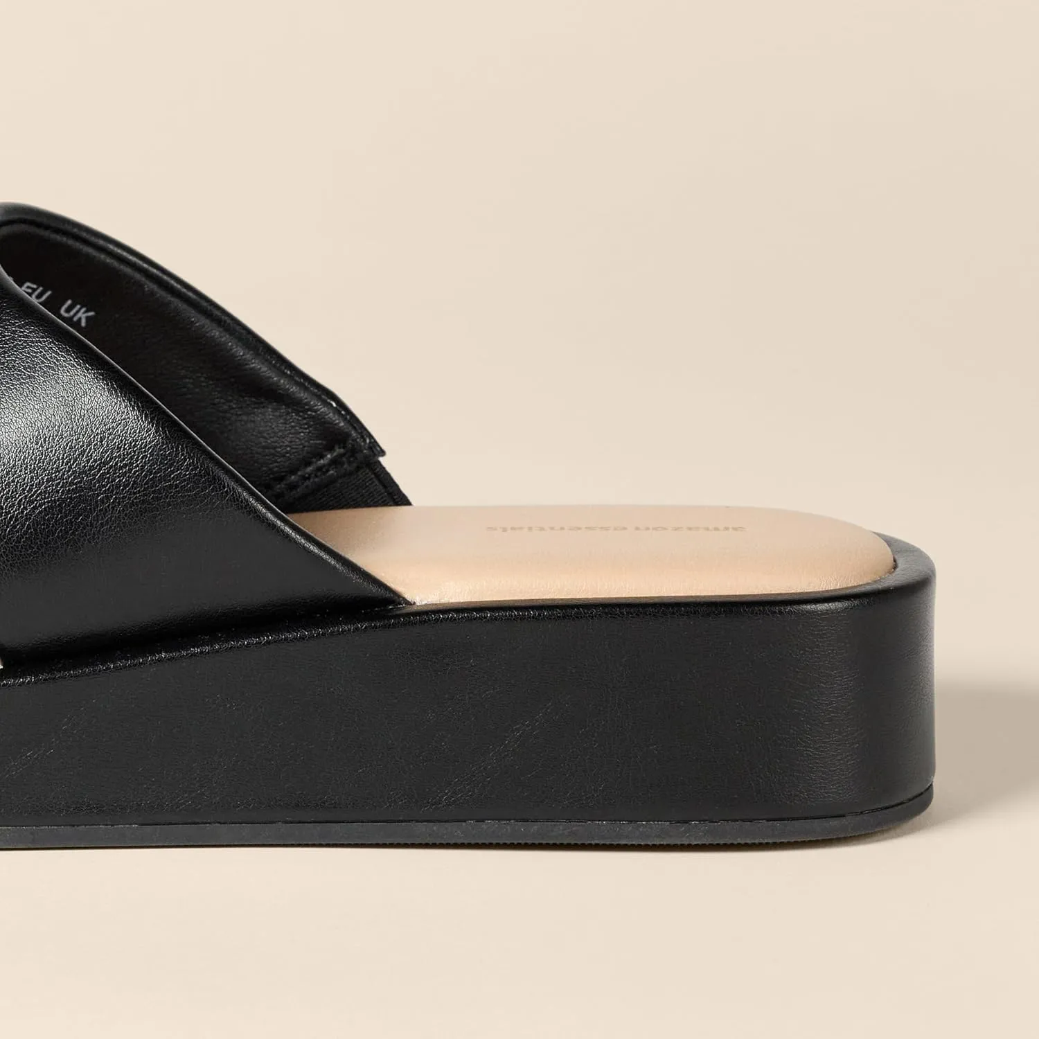 Amazon Essentials Women's Flatform Thong Sandals
