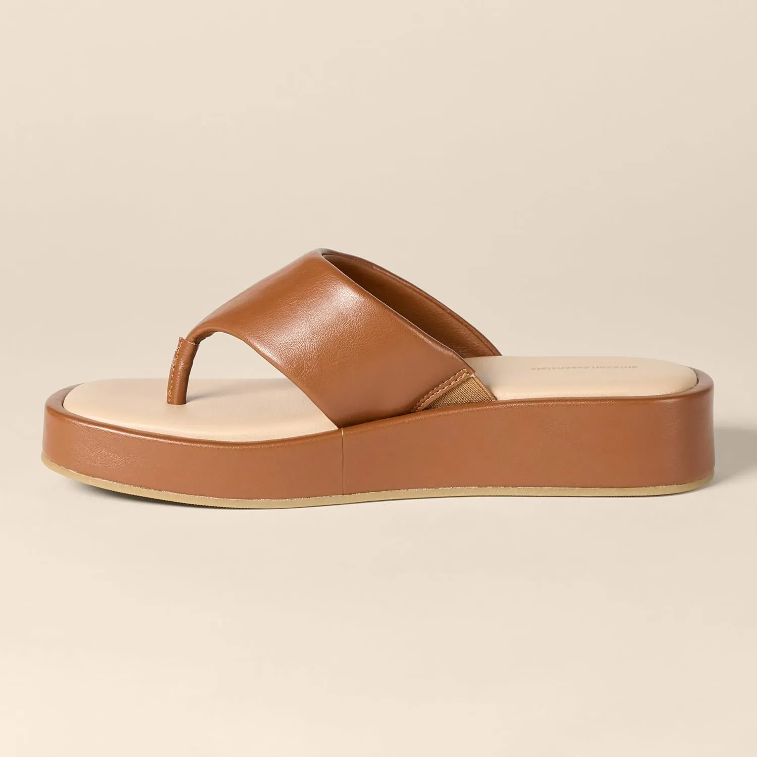 Amazon Essentials Women's Flatform Thong Sandals