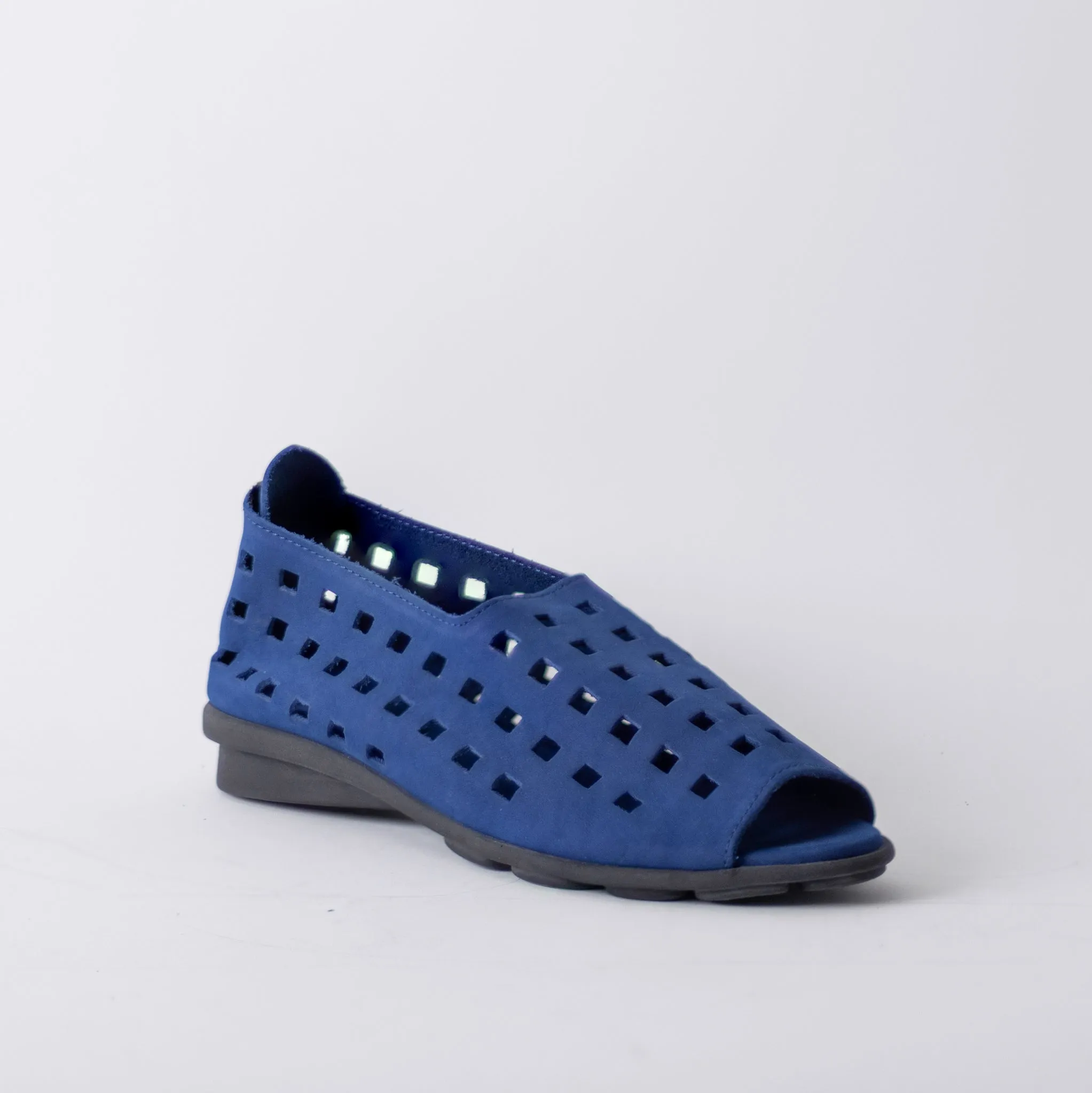 ARCHE DRICK NUBUCK NAVY FLATS