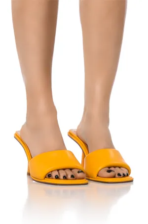 AZALEA WANG KATNISS BASIC SANDAL IN YELLOW
