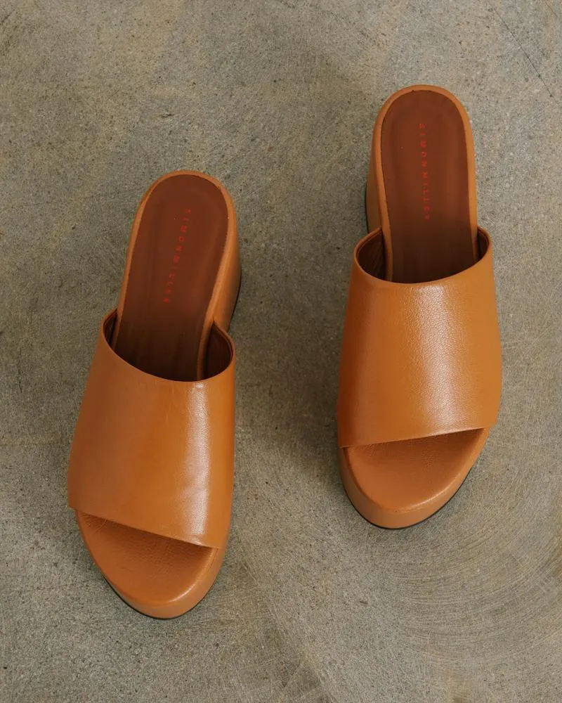 Blackout Platform Shoes in Toffee