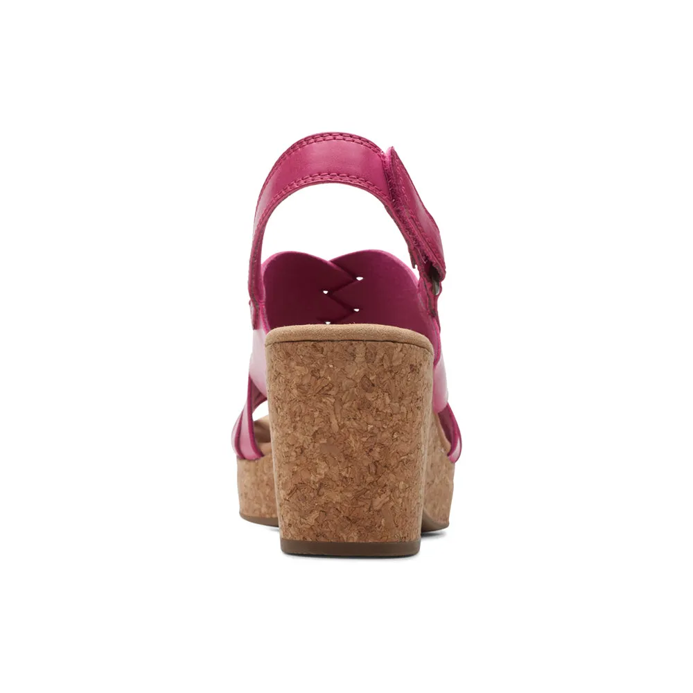 Clarks Giselle Glow Fuchsia Leather Wedge Sandals (Women's)