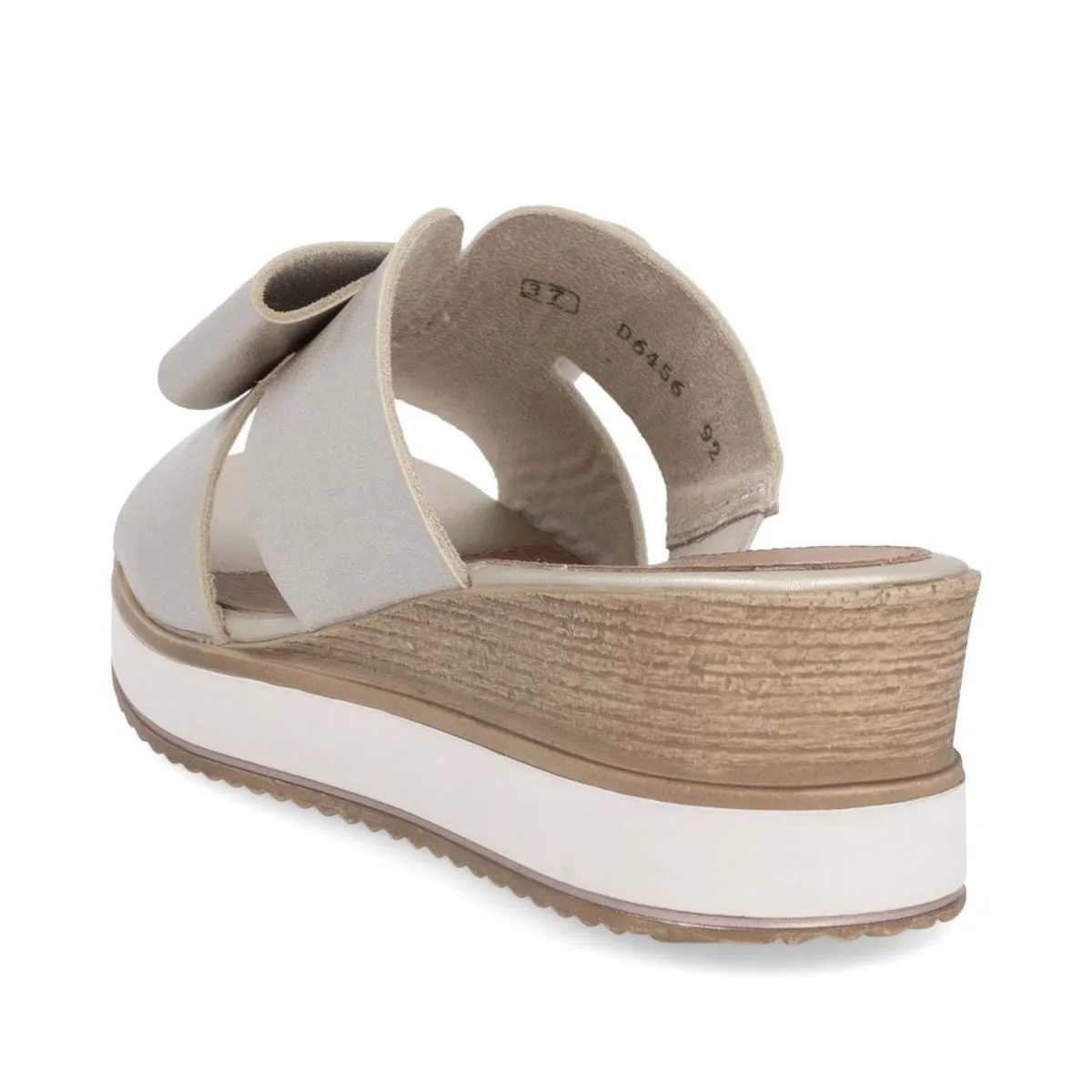 D6456 Mule Sandals