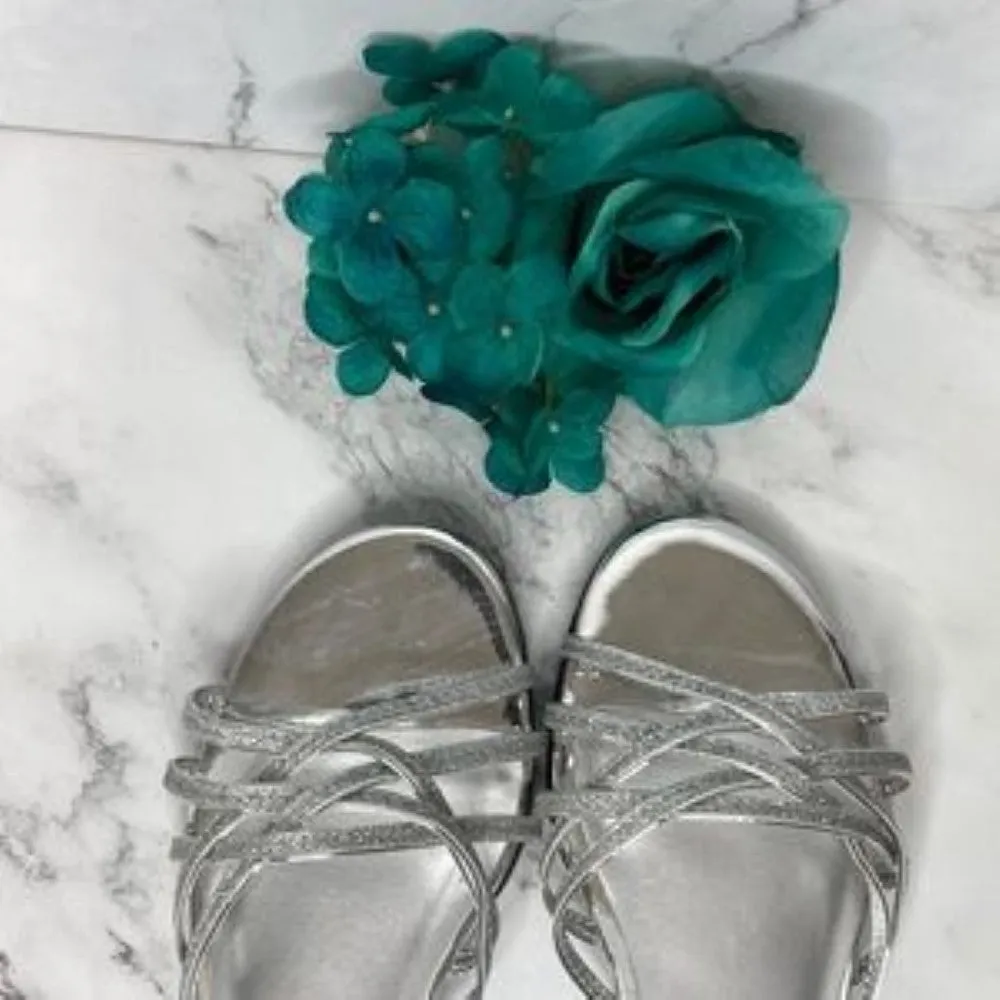 EASY STREET Tarrah Silver Glitter Evening Sandals 8.5