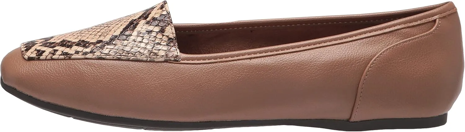 Easy Street Women's Thrill Flat Sneaker