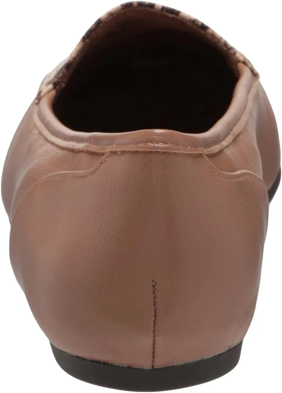 Easy Street Women's Thrill Flat Sneaker