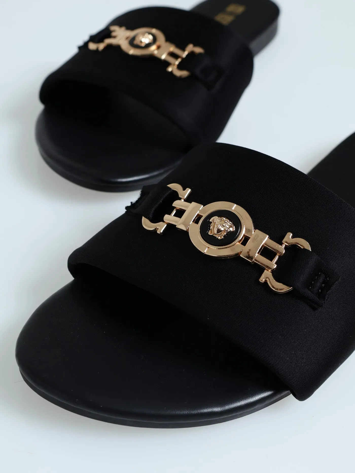 Flat One Strap Padded Mule Sandal With Coin Link - Black