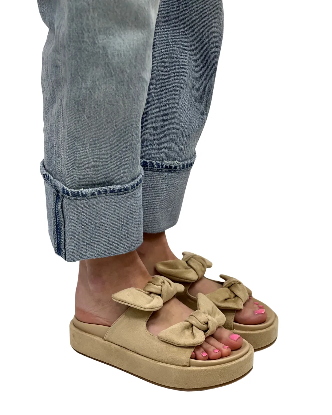 KIKI in Beige Suede