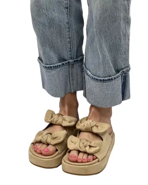 KIKI in Beige Suede