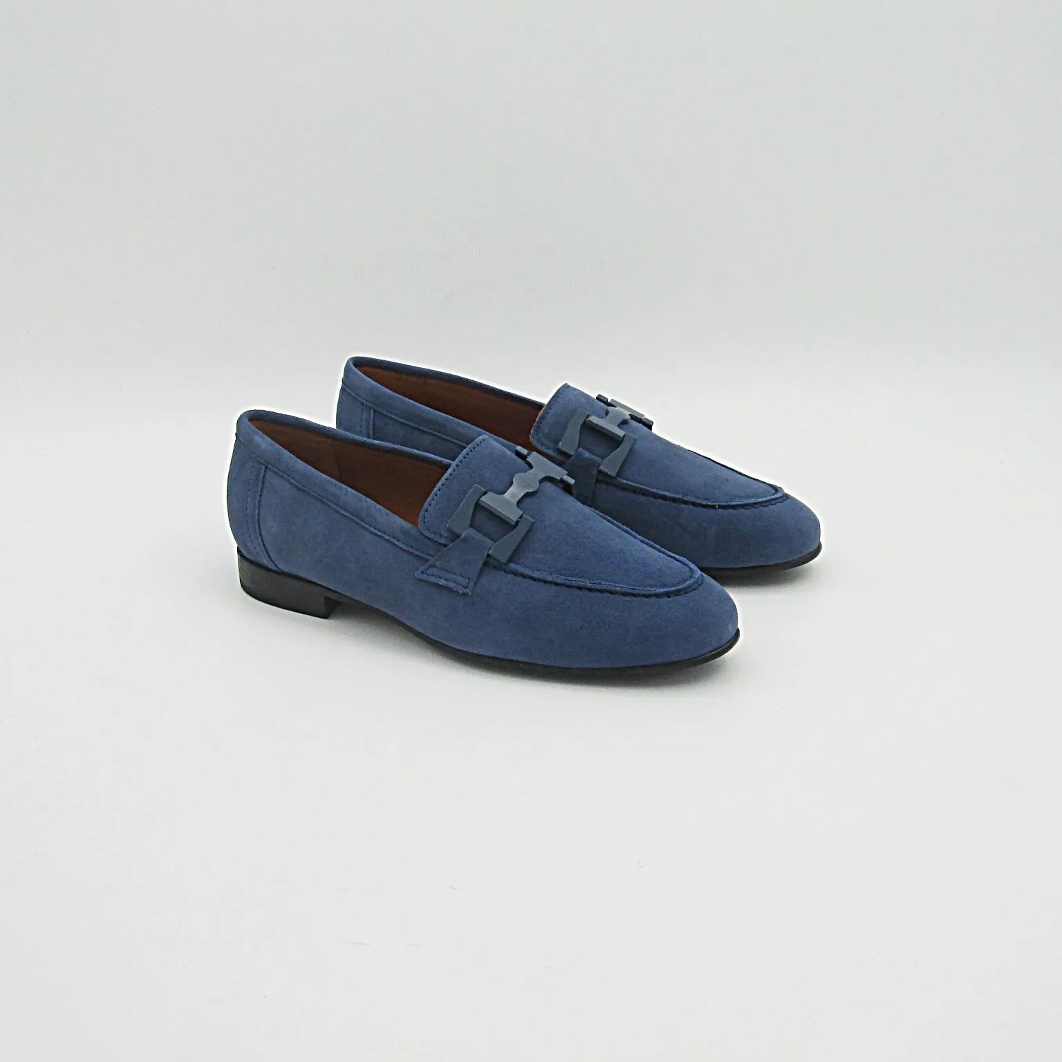 LOAFER