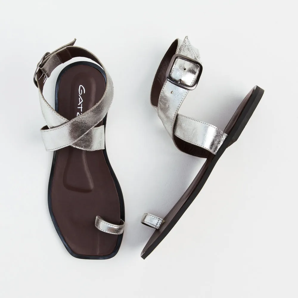 Lívia Flat Sandals