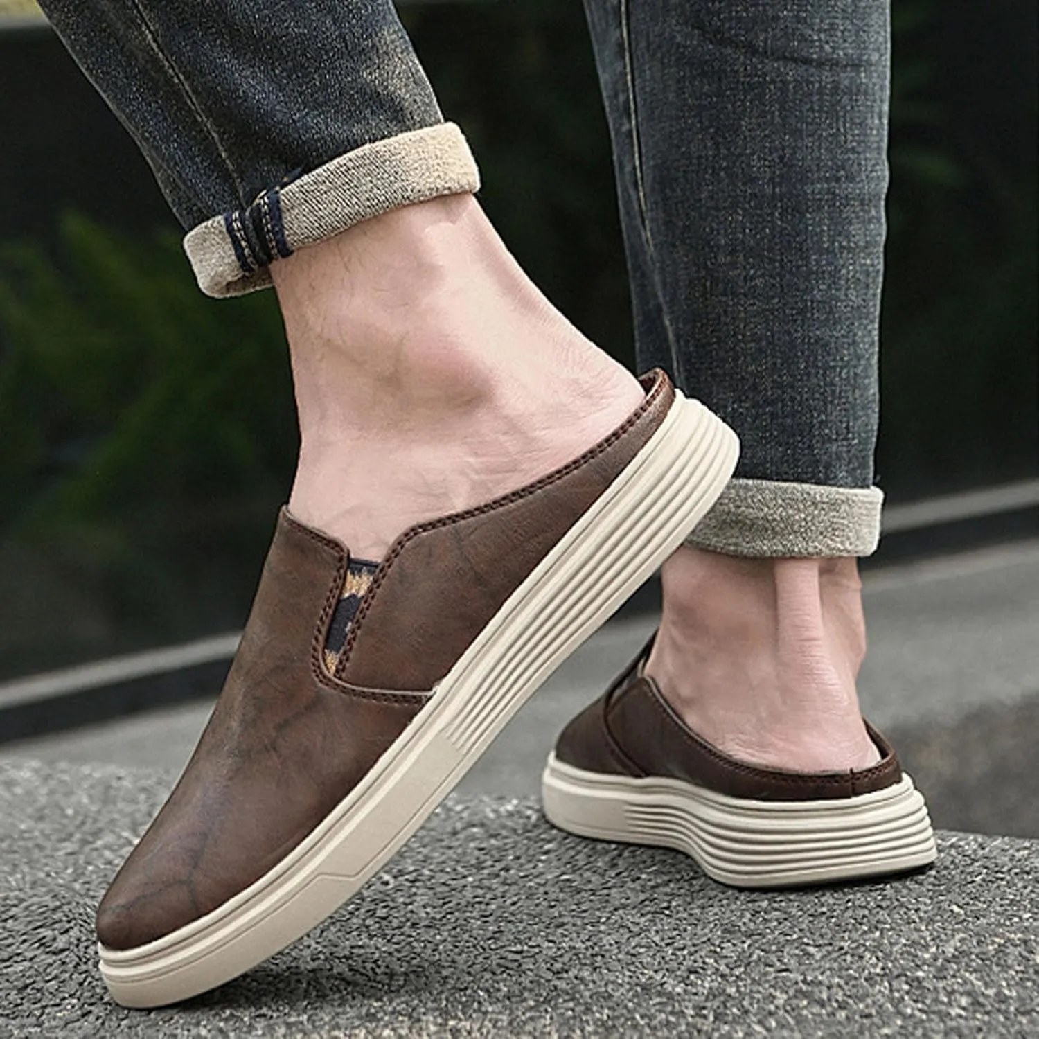 Men Cowhide Slip On Flat mule Shoes Summer Closed Round Toe Fashion Retro Backless Dress Loafers Shoes Comfortable Anti Slip Lightweight Moccasin Half Slides