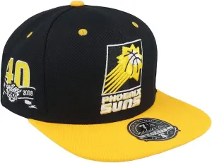 Mitchell & Ness mens Chicago Bulls Hwc Hardwood Classics Dynasty Yellow Toe Fitted Cap