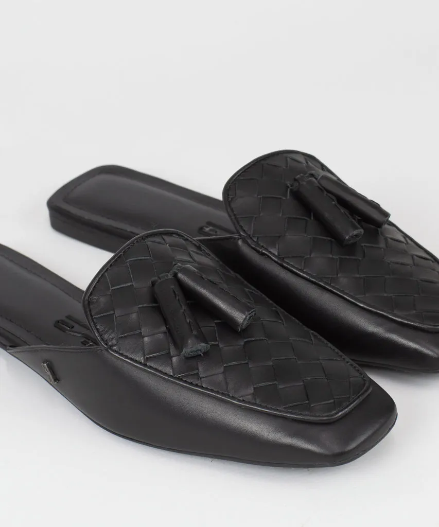 Mule Santa Lolla Preto Bico Quadrado Couro - 0505.362A.02E7.0001