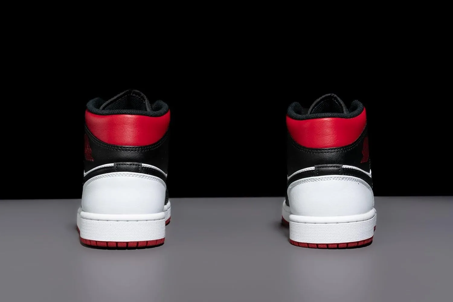 Nike mens Modern