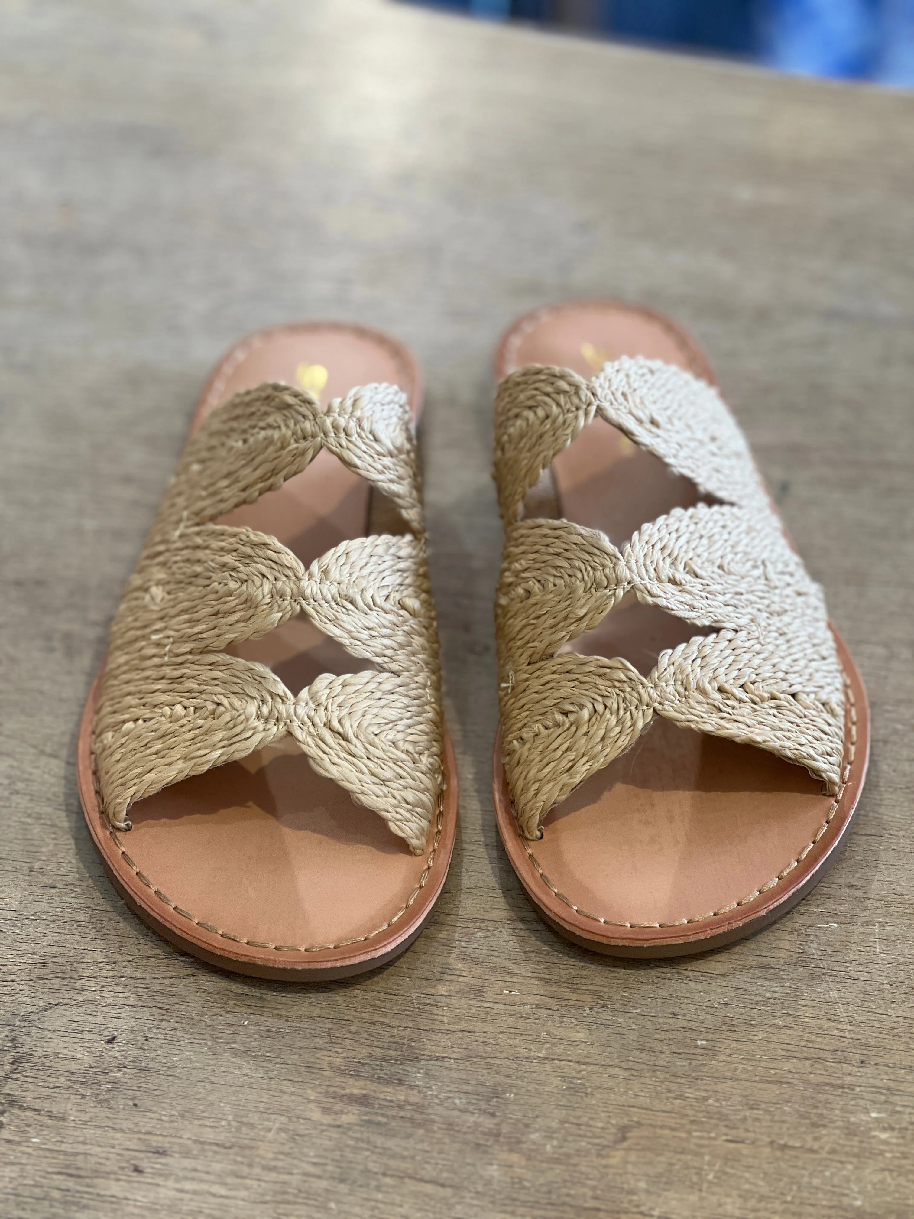 RAFFIA SANDAL