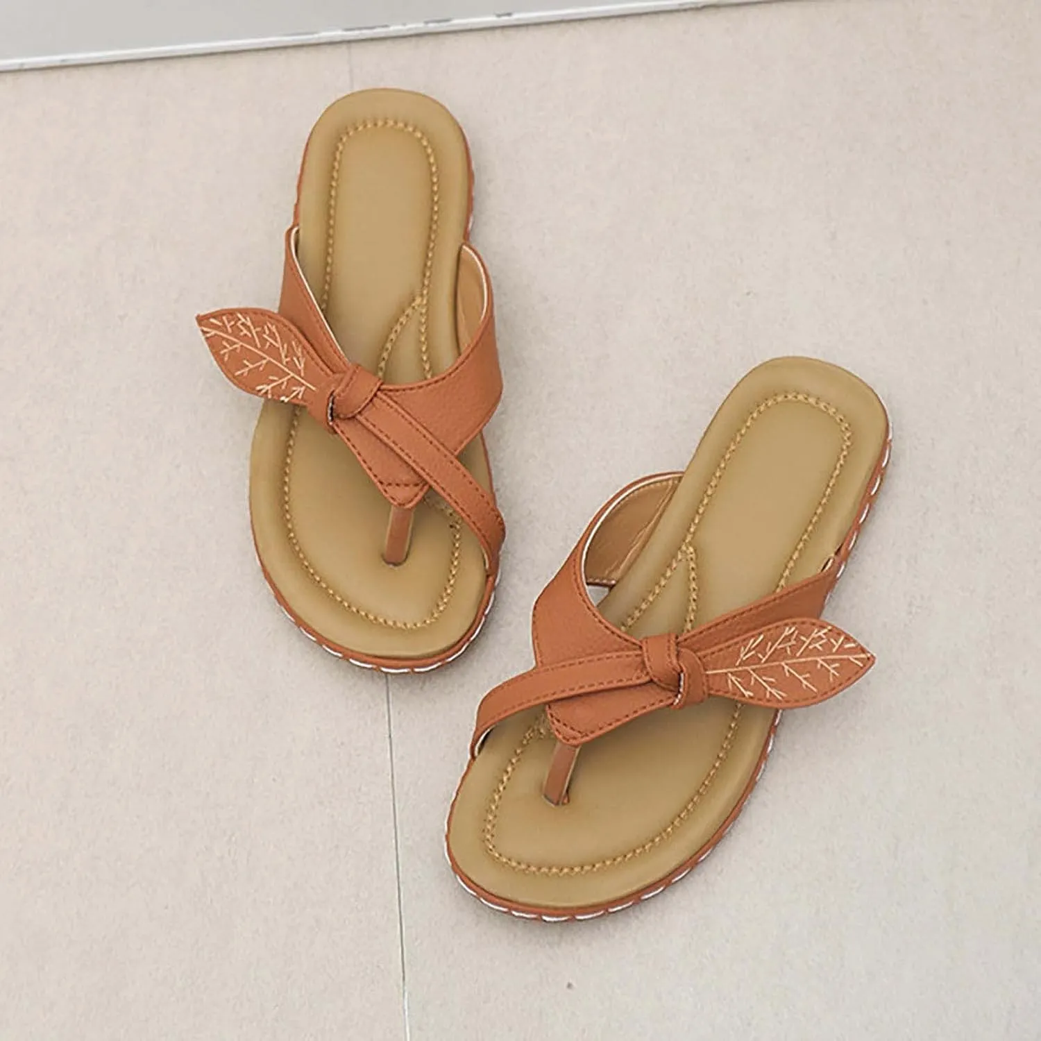 Sandals Women Dressy Summer Flat Leaves Twisted Straps Thong Clip Toe Flip Flops Vintage Lightweight Comfortable Outdoor Ladies Beach Shoes Slippers