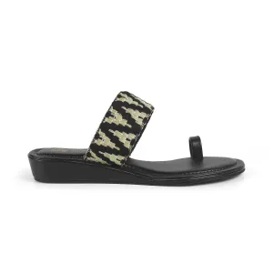 Tresmode Vela Black Women's Casual Small Wedge Sandals