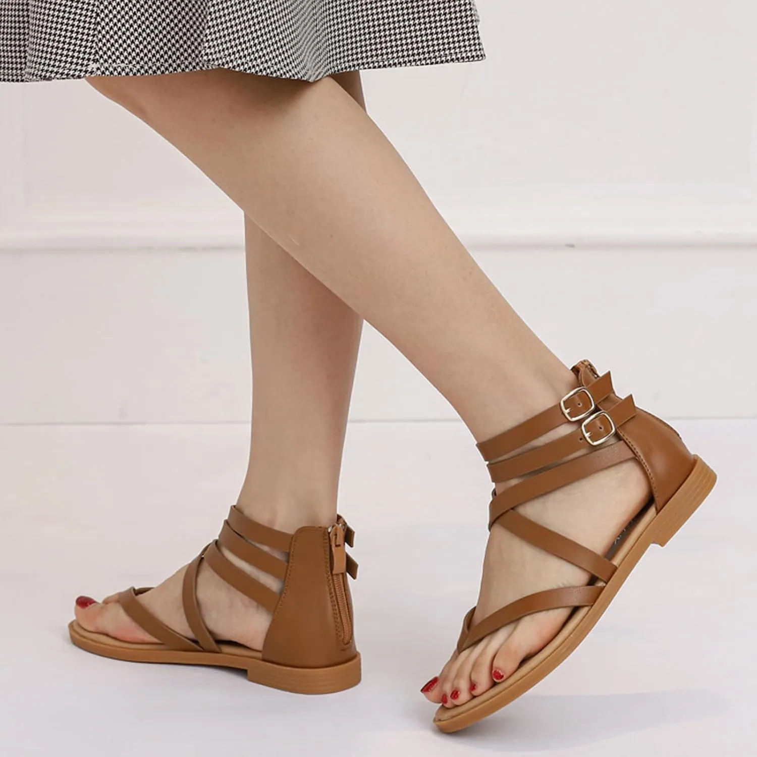 URLECHS Women's Thong Crossover Strap Gladiator Sandals,Adjustable Ankle Buckle Casual Open Toe Flat Sandals Fashion Back Zipper Non-Slip Roman Sandals
