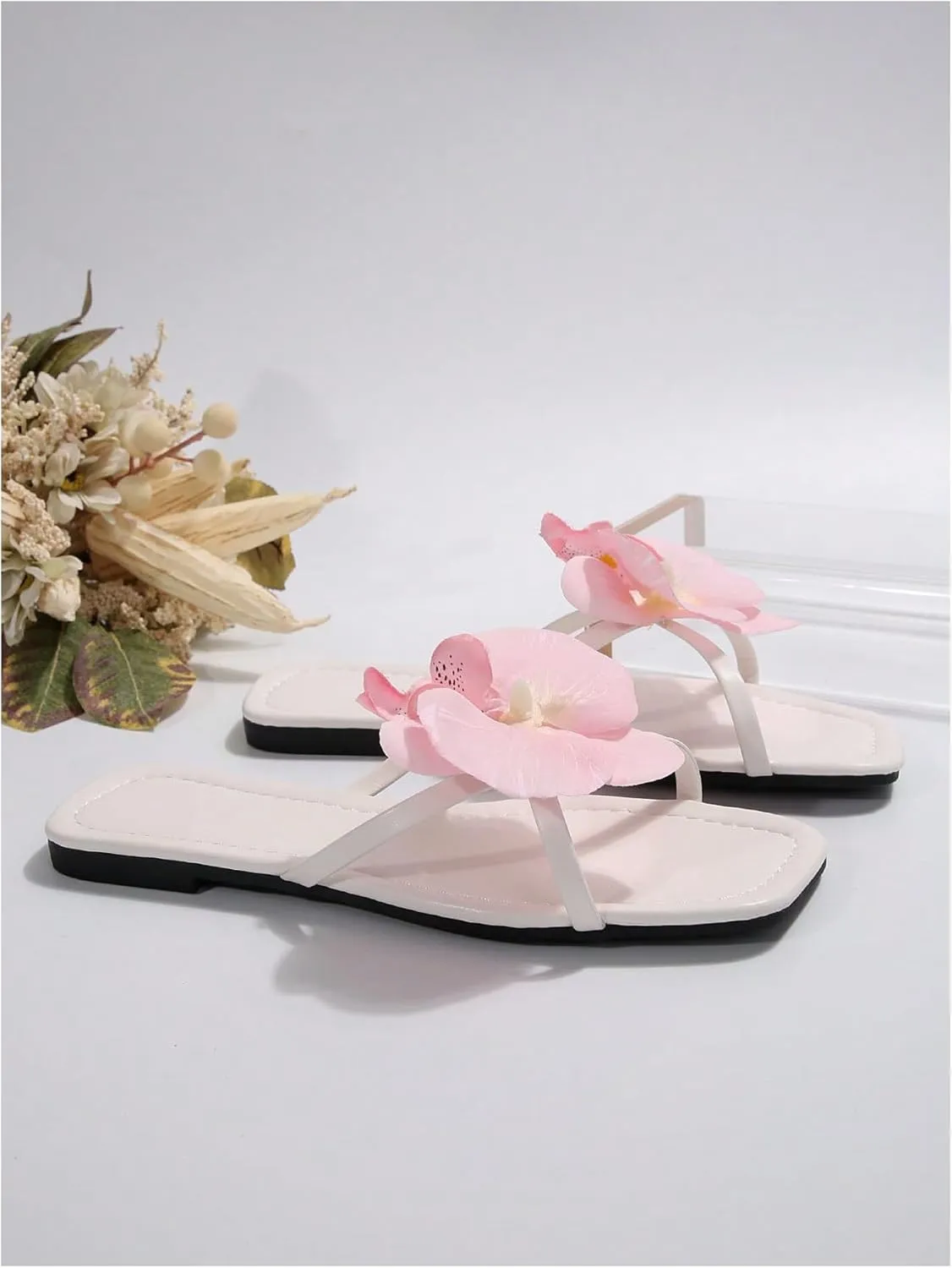 Verdusa Women's Flower Cross Strap Flat Sandals Summer Beach Slide Shoes