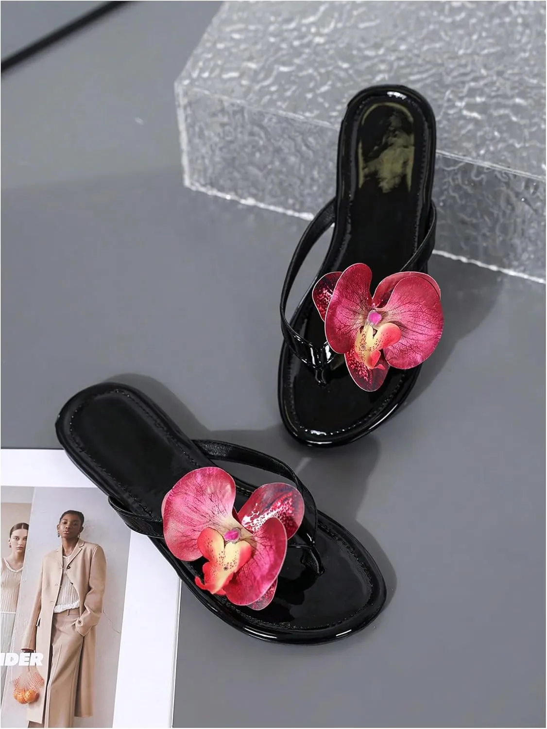 Verdusa Women's Flower Thong Sandals Flip Flops Summer Beach Slides