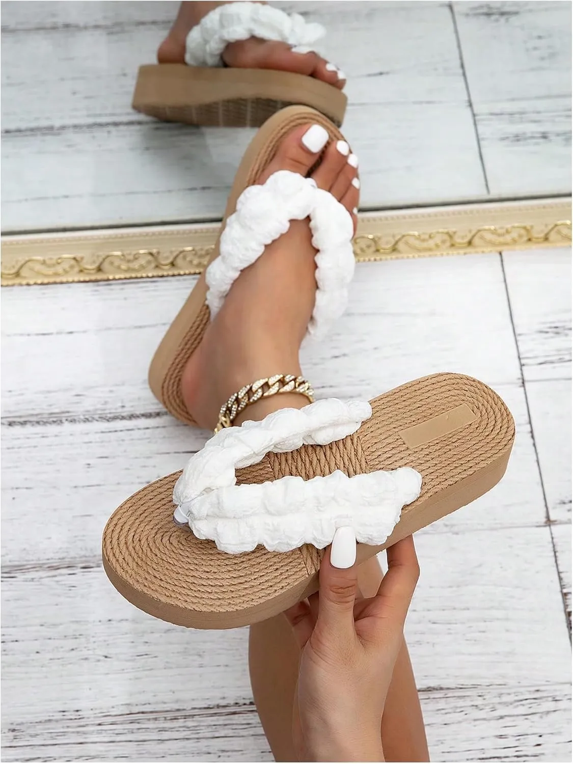 Verdusa Women's Puff Strap Braided Thong Flat Sandals Woven Open Toe Summer Slippers