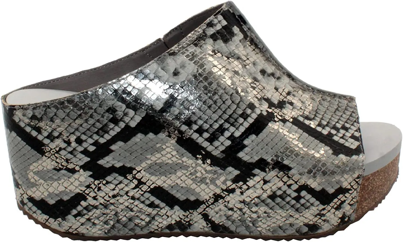 VOLATILE Women's Carrier Wedge Sandal