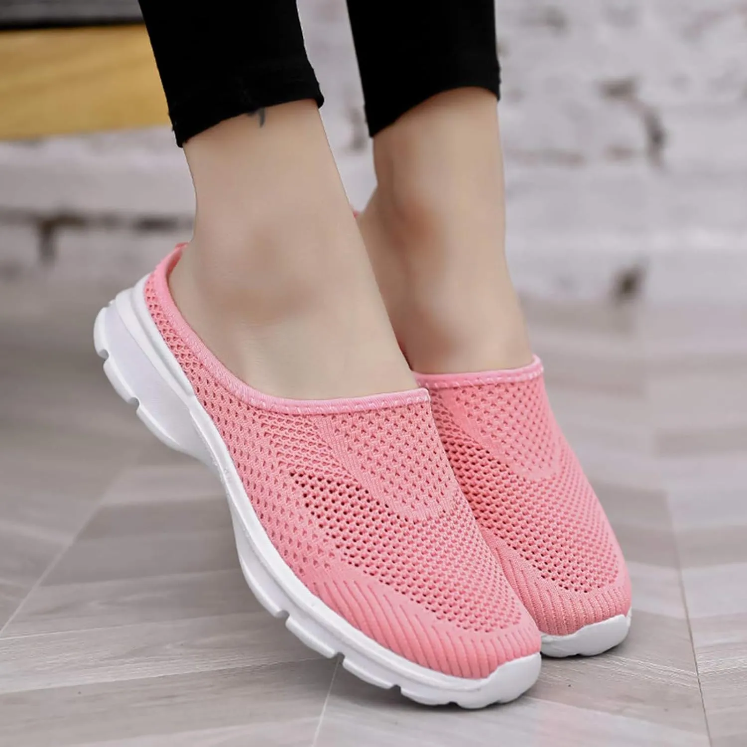 Walking Mules for Women Summer Breathable Mesh Hollow Out Closed Toe Open Back Slip On Sliipers Casual Lightweight Comfortable Outdoor Flats Shoes with Arch Support