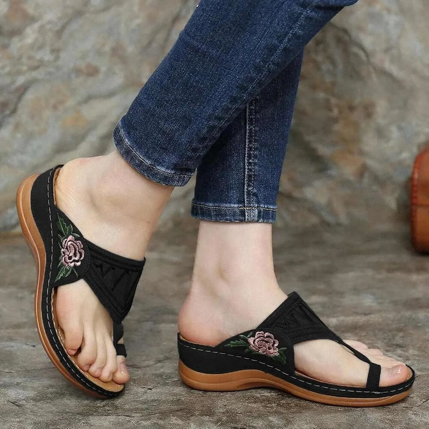Women Comfortable Wedge Flip Flop Orthopedic Sandals Summer Casual Flower Embroidered Thong Clip Toe Slip-on Slipper Ergonomic Soles Slides Beach Shoes