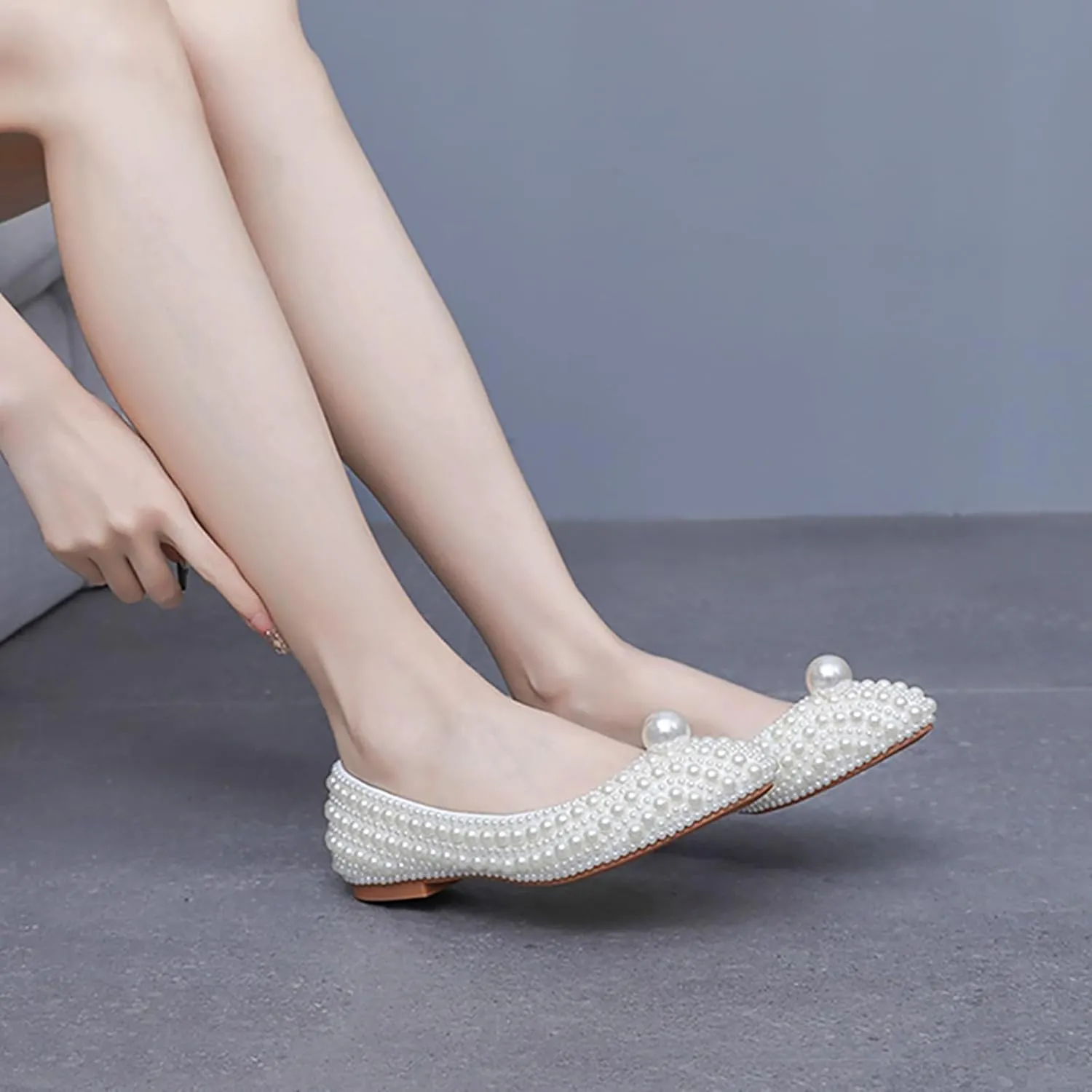 Women's Pearl Pointed Toe Flat Dress Shoes Elegant Sparkly Slip-On Comfort Soft Sole Ballet Flats Low Chunky Heel Wedding Bridal Pumps
