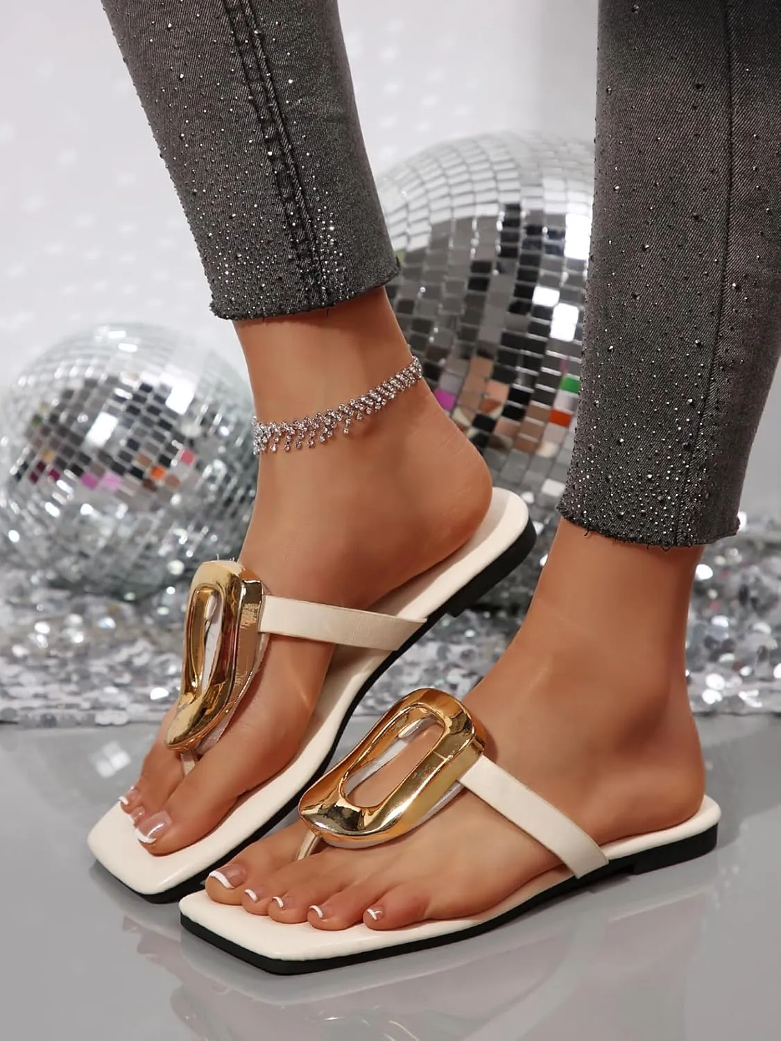 Women's Strappy Flat Flip Flops with Metal Decoration Slip on Square Open Toe Low Heel Thong Slides Sandals for Summer Beach